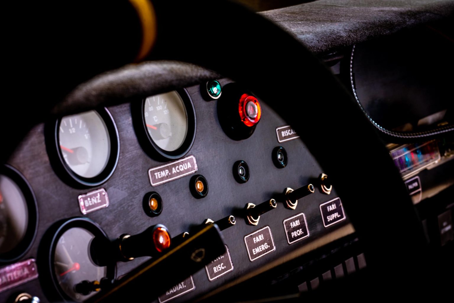 Chronos R4 Thanks to pioneering construction methods, we have been able to ...
